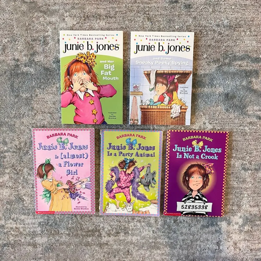 Junie B. Jones 5 Chapter Book Lot
